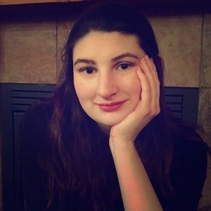 Meet your Posher, Liza